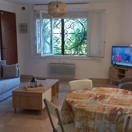 Appartement et sa grande terrasse en Rez de Jardin Saint Aygulf Extérieur photo